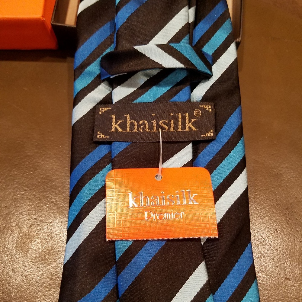 Men's Silk Tie - Picture 3 of 4